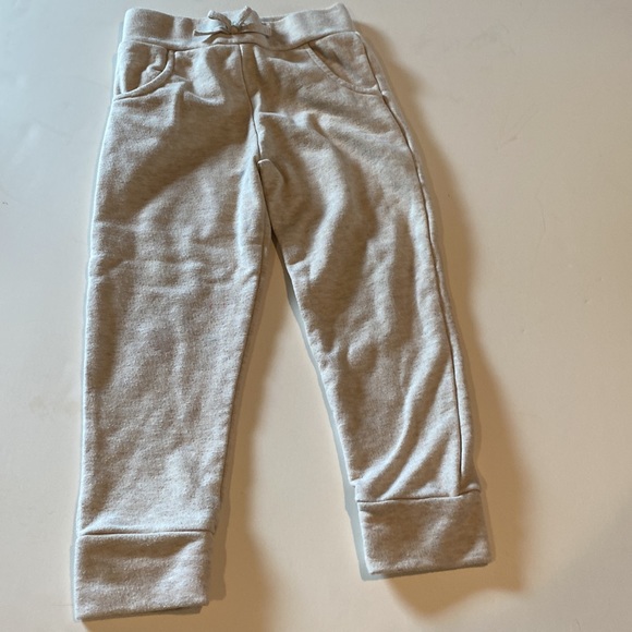 Toddler girl clothes leggings sweats and shorts size 4T - Picture 9 of 16